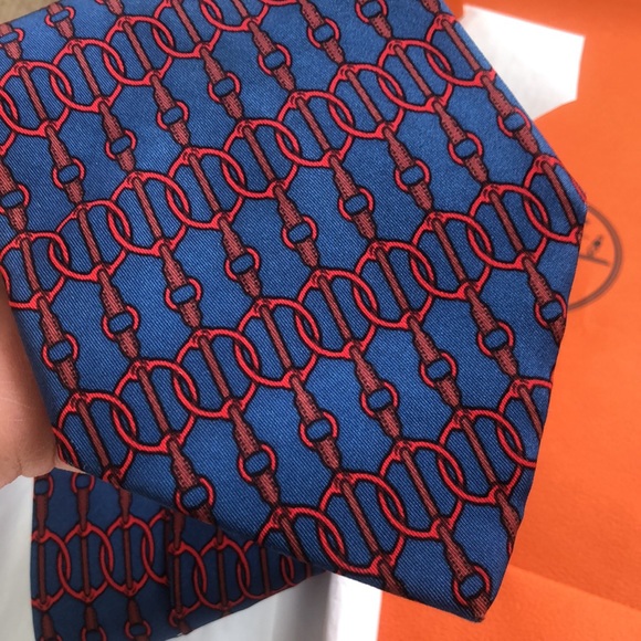 Hermès like new tie - Picture 10 of 15